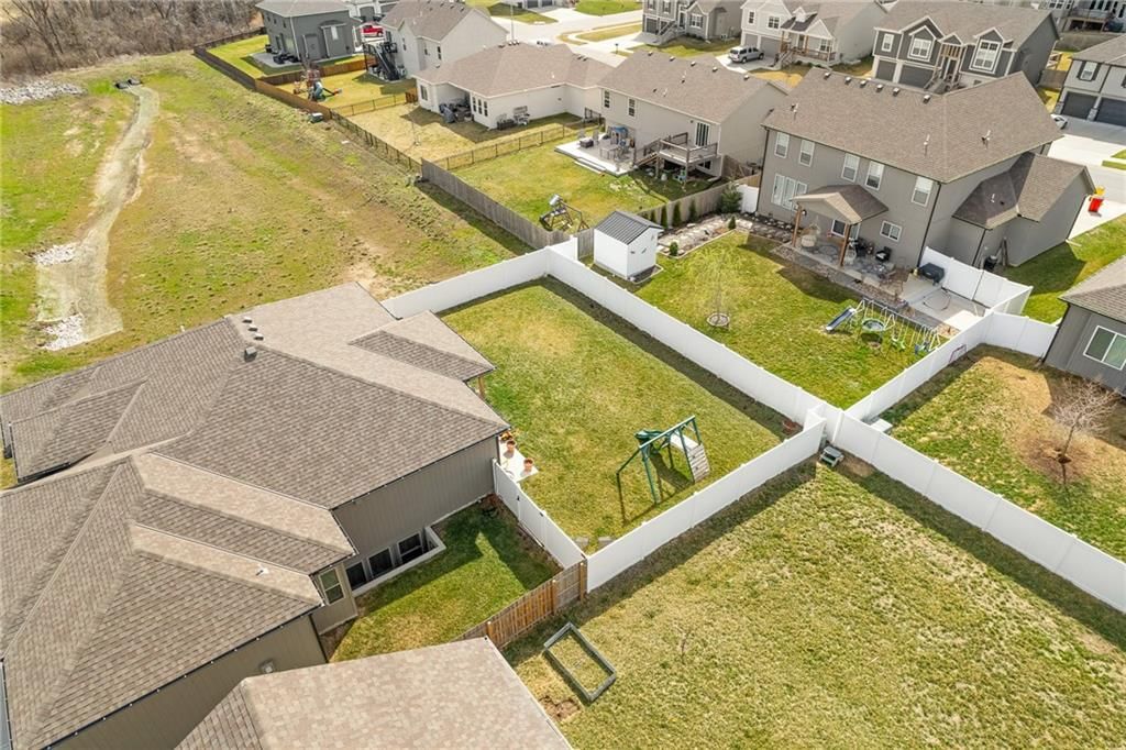 1295 NW Crestwood Drive — photo 39
