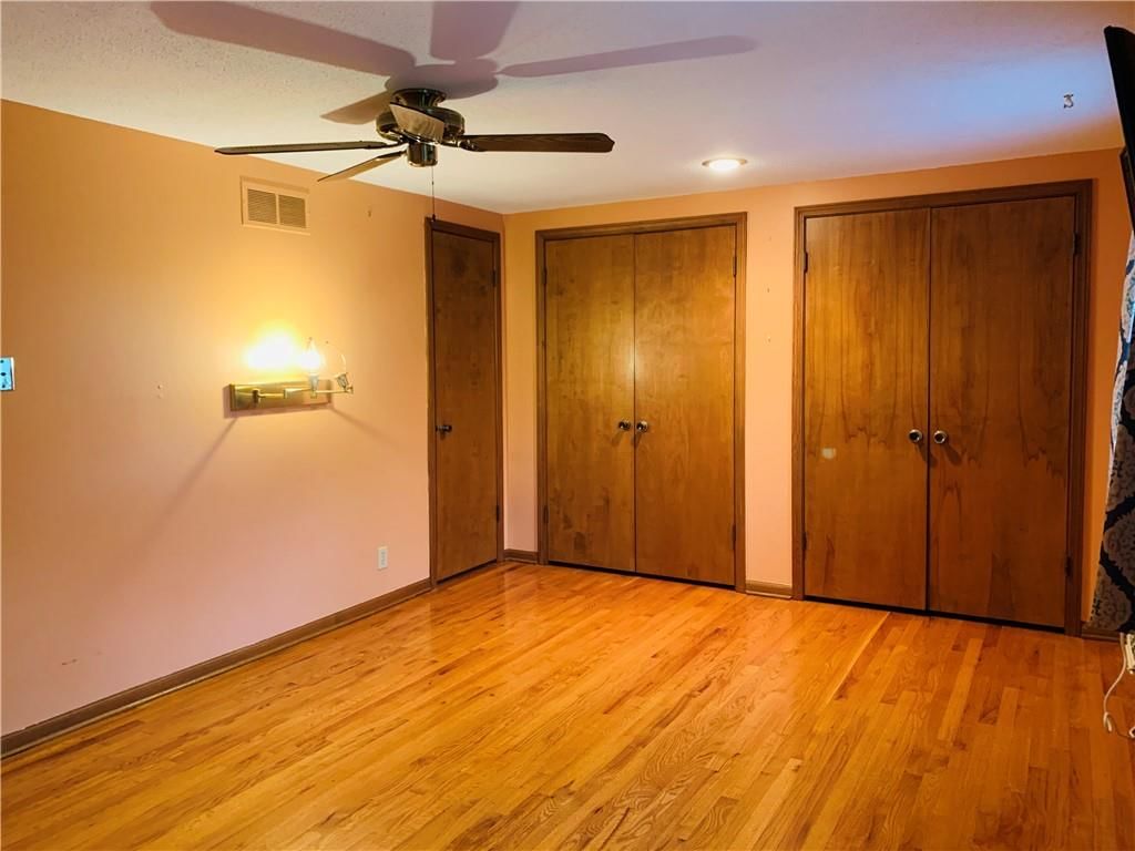 6717 N Euclid Avenue — photo 28