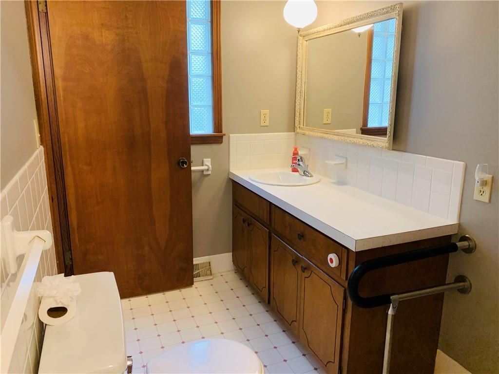 6717 N Euclid Avenue — photo 32