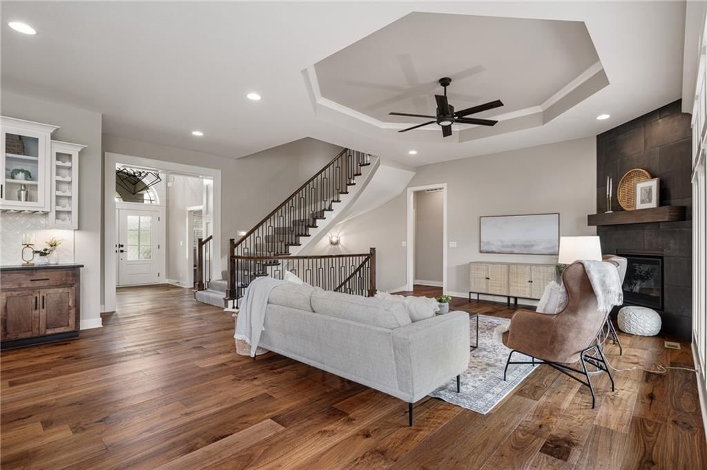 9238 Marion Street — photo 8