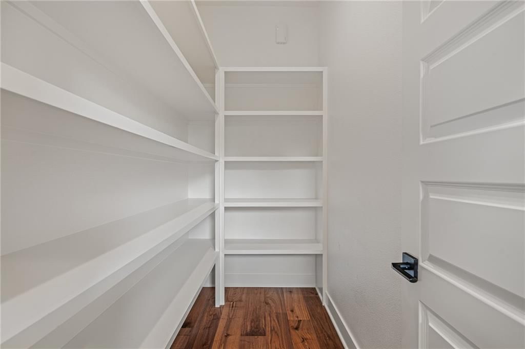 9238 Marion Street — photo 17