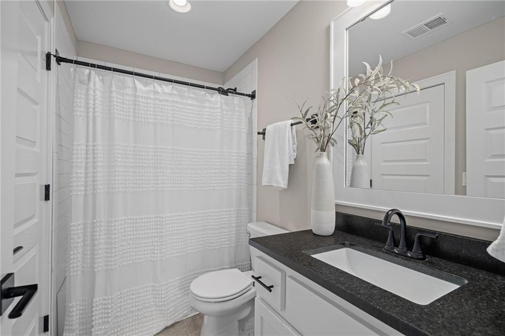 9238 Marion Street — photo 34