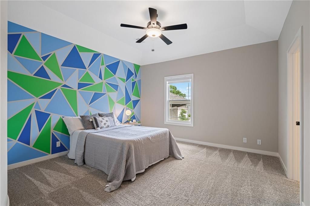 9238 Marion Street — photo 37