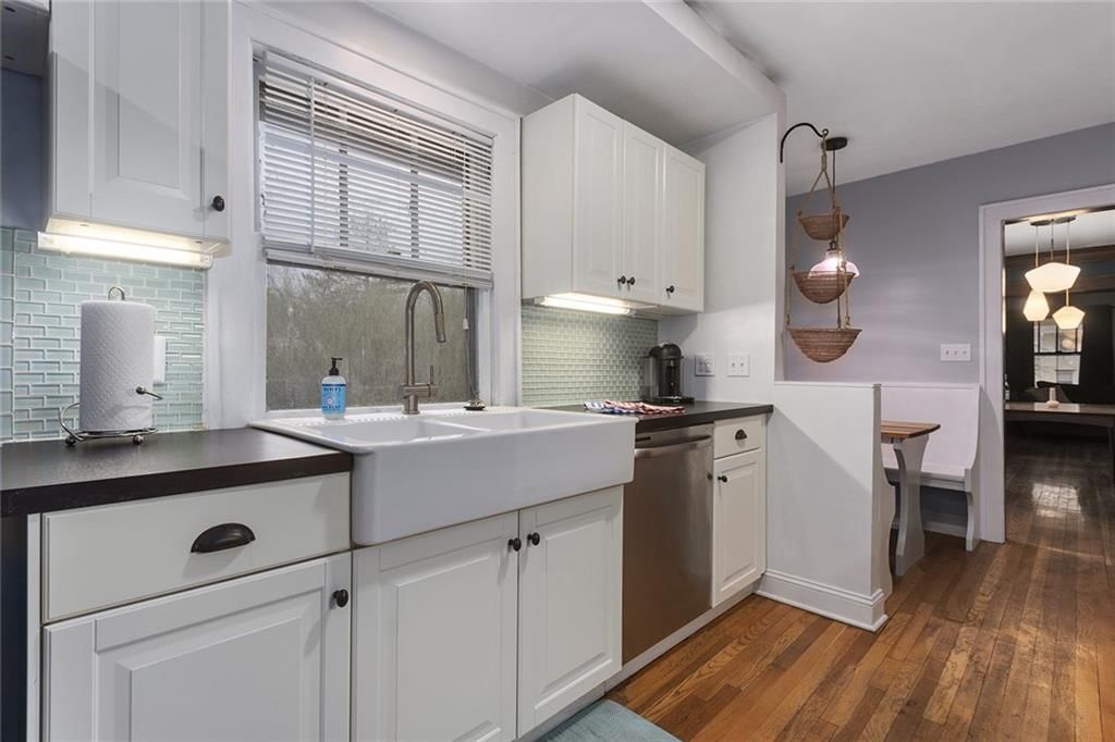 5845 Charlotte Street — photo 17