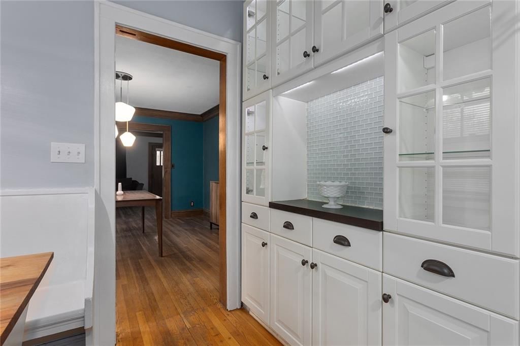 5845 Charlotte Street — photo 19