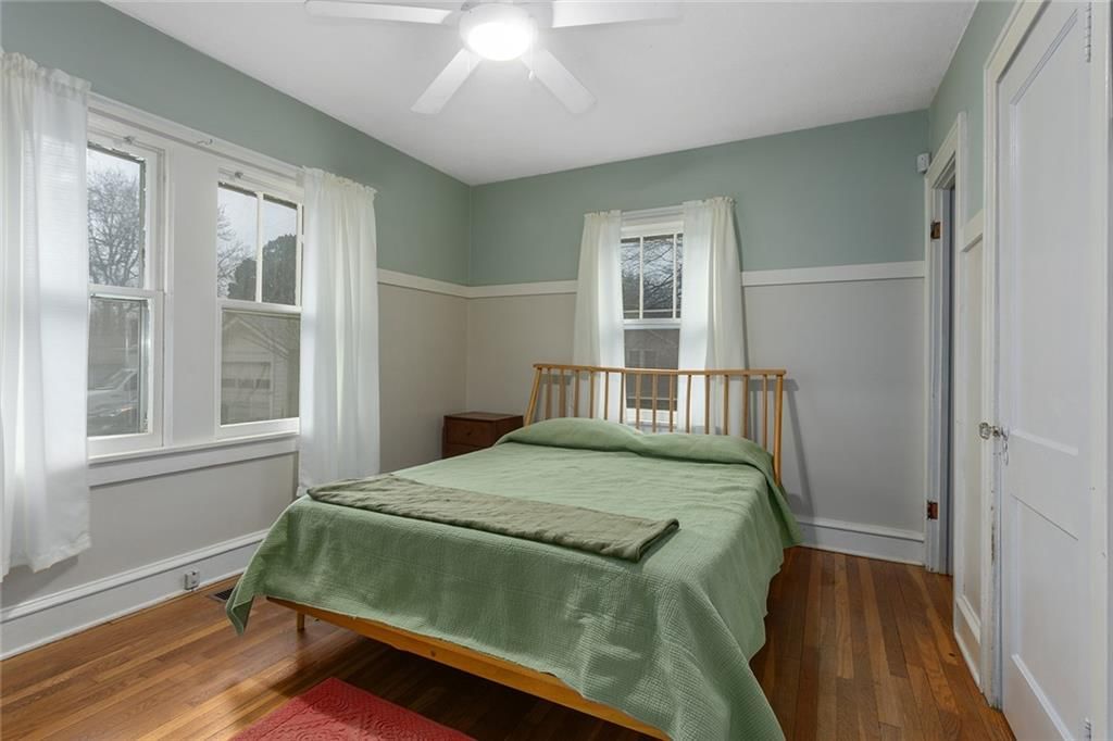 5845 Charlotte Street — photo 24