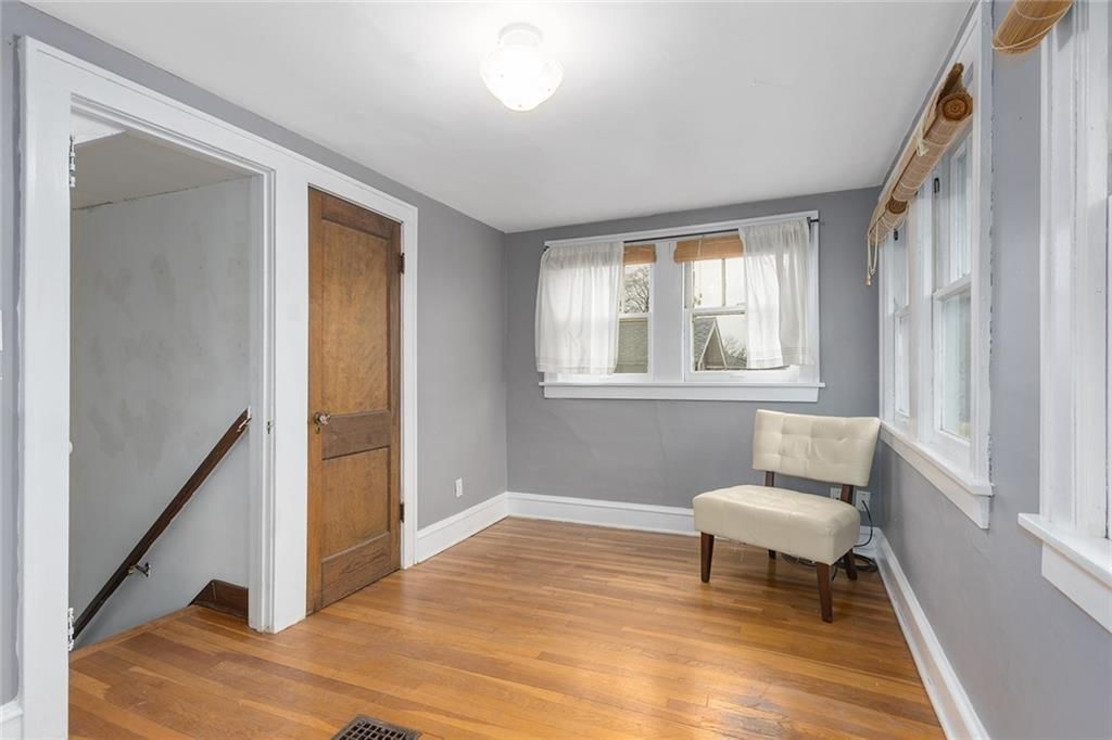 5845 Charlotte Street — photo 26