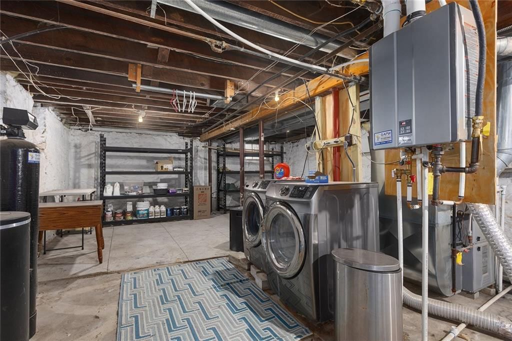 5845 Charlotte Street — photo 28