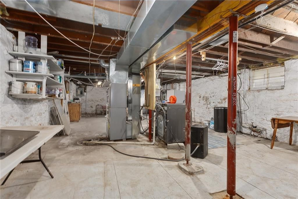 5845 Charlotte Street — photo 29