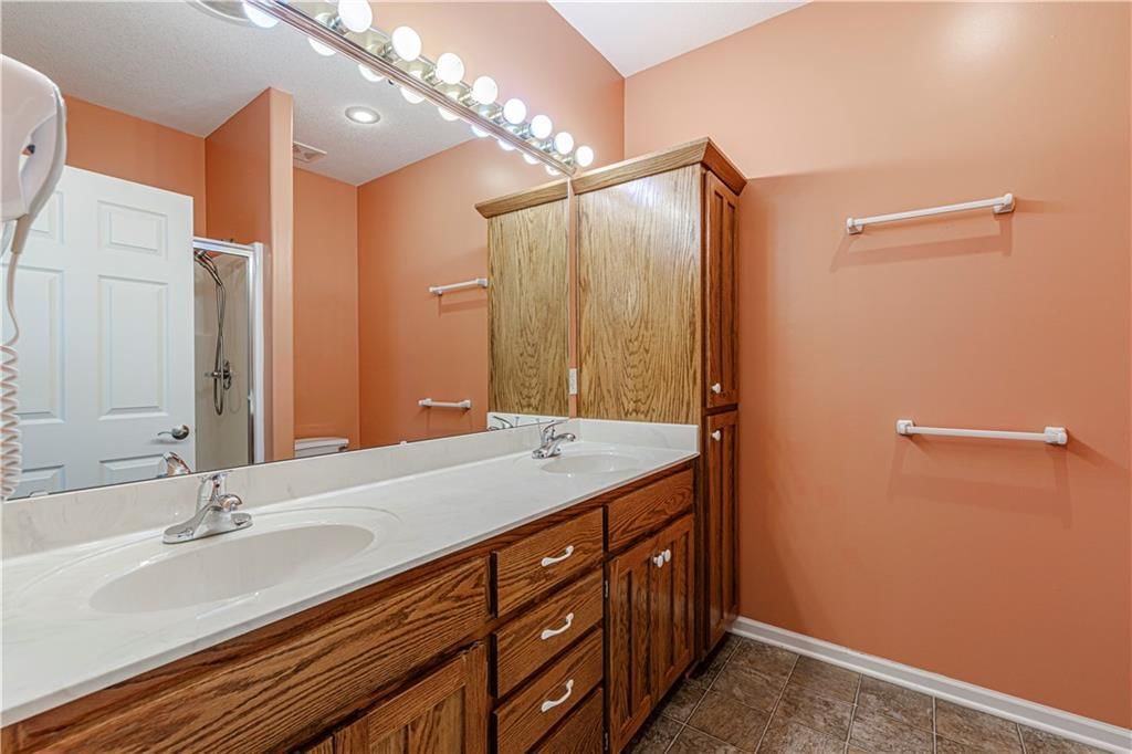 22201 S Valley Road — photo 35
