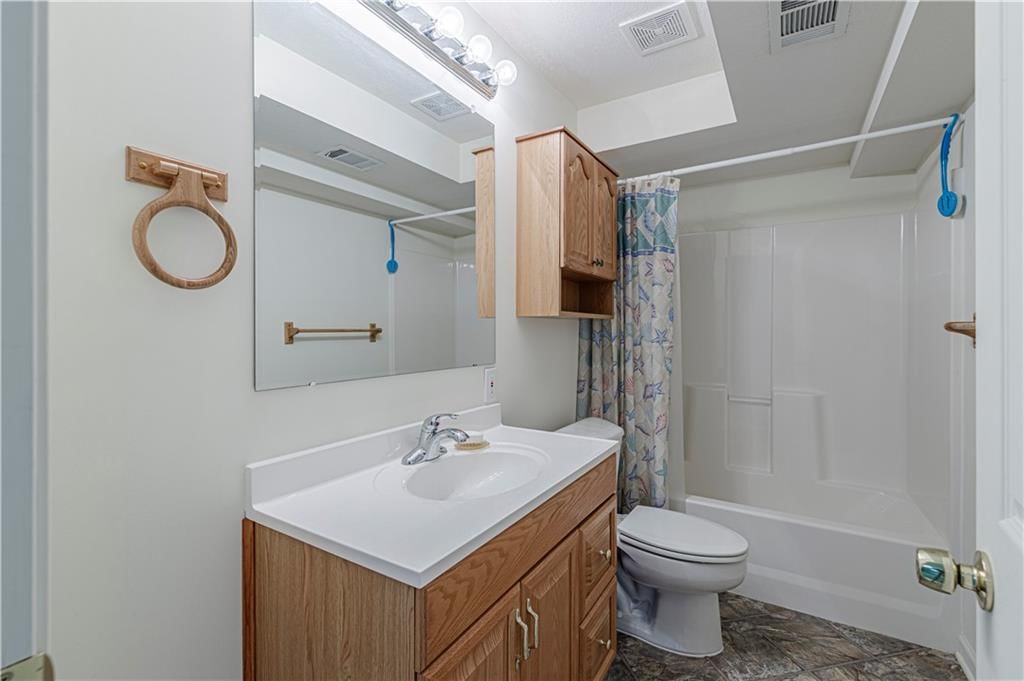 22201 S Valley Road — photo 42