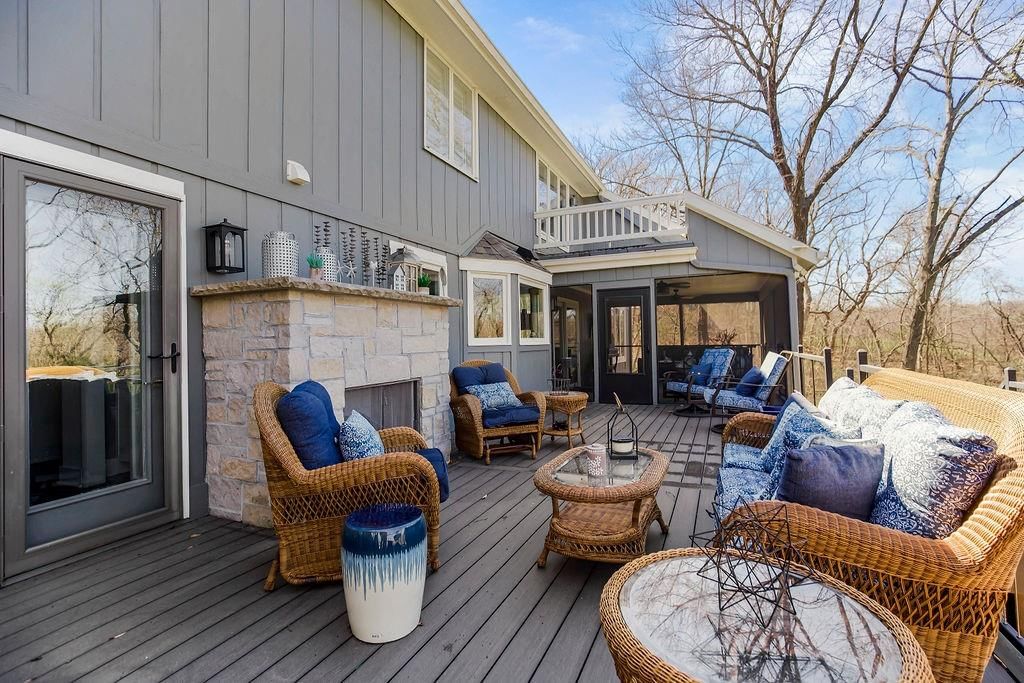 550 W Mohawk Street — photo 43