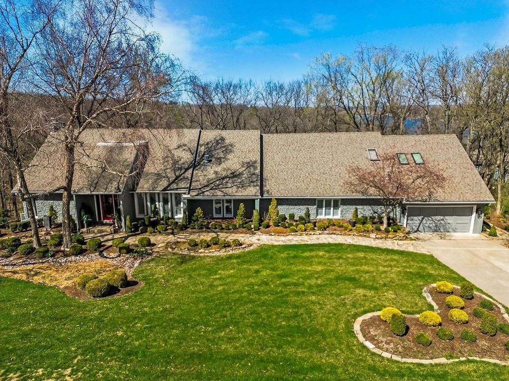 550 W Mohawk Street — photo 48