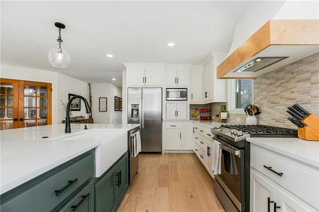 900 N Morse Avenue — photo 25