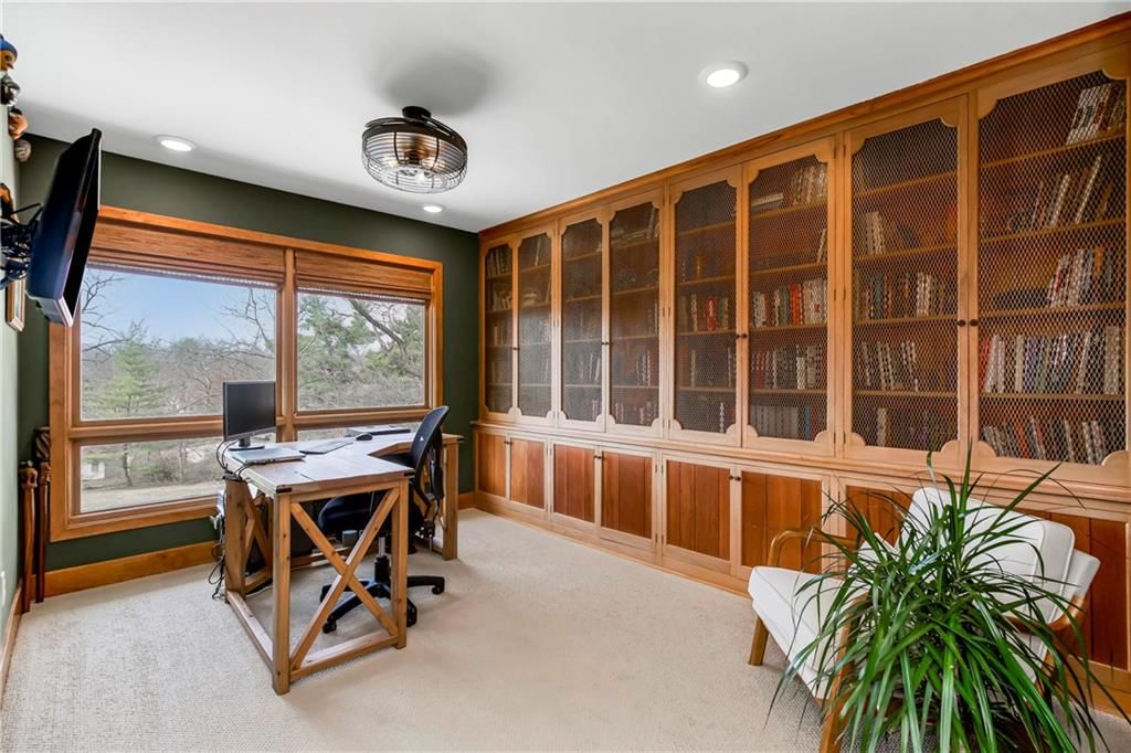 900 N Morse Avenue — photo 34