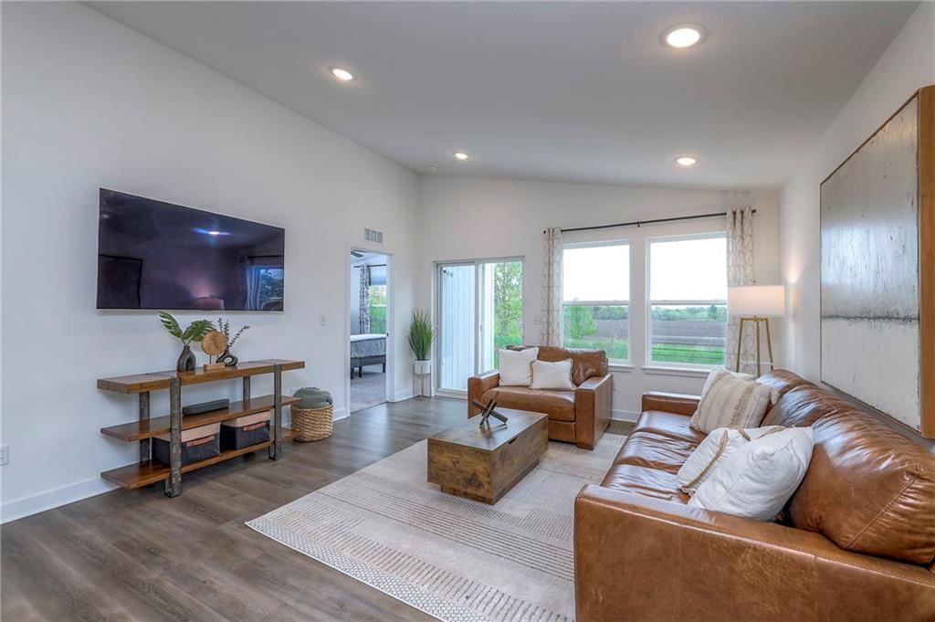18009 Hauser Street — photo 15