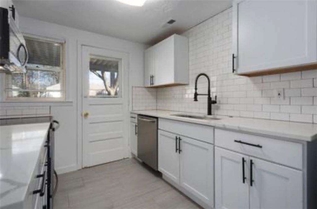 7713 Locust Street — photo 10