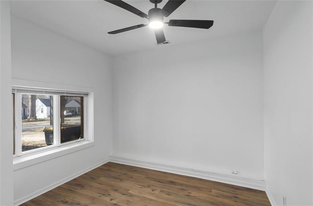 7713 Locust Street — photo 16