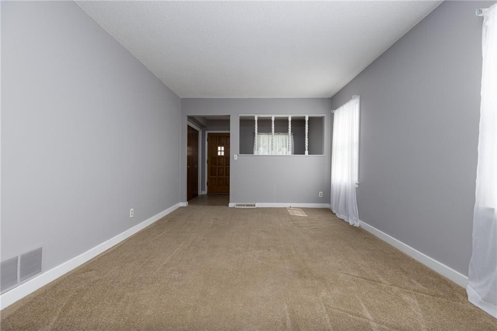 741 Sunset Avenue — photo 11