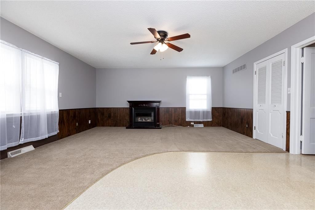 741 Sunset Avenue — photo 24
