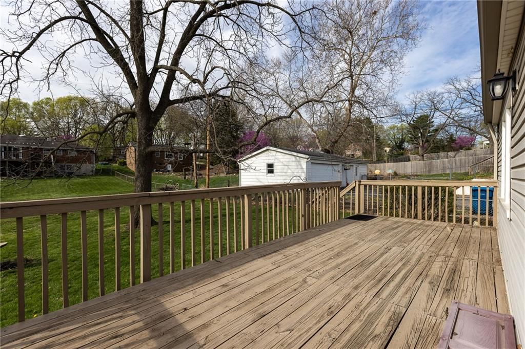 741 Sunset Avenue — photo 35