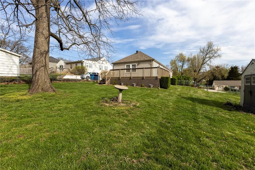 741 Sunset Avenue — photo 39
