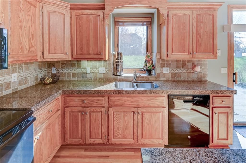 9001 N Hunter Avenue — photo 29