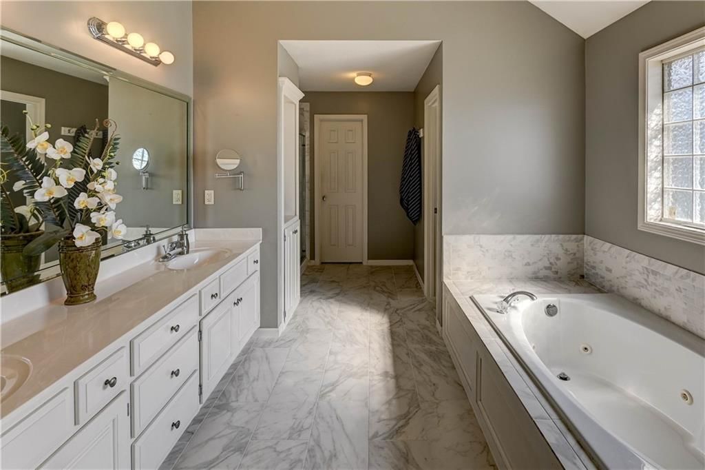 9001 N Hunter Avenue — photo 51