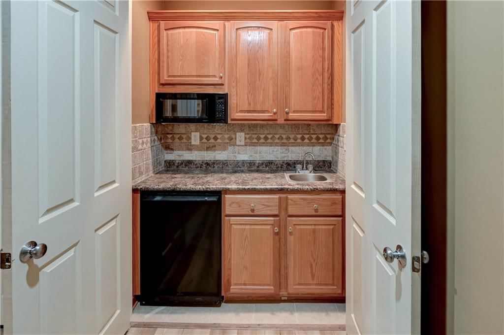 9001 N Hunter Avenue — photo 70