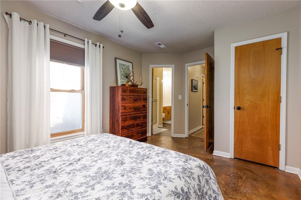 6946 N ATKINS Avenue — photo 35