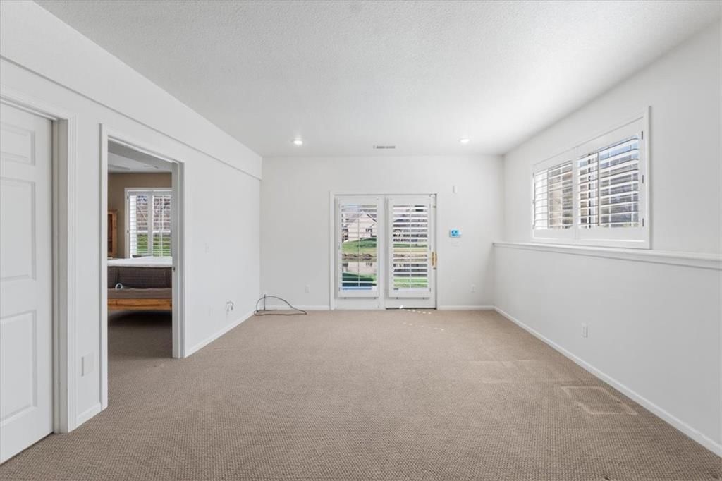 821 NW North Ridge Court — photo 29