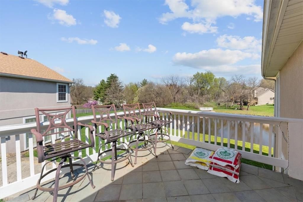 821 NW North Ridge Court — photo 34