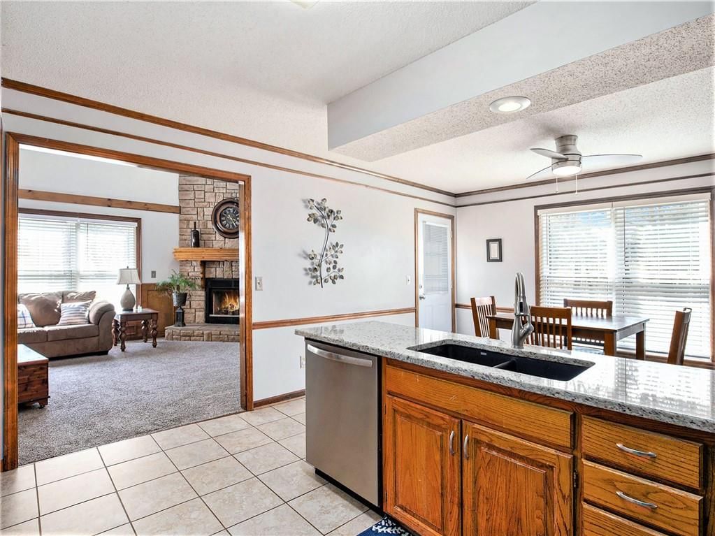 11806 Oakmont Street — photo 13