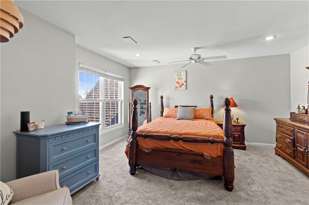 6026 Millbrook Street — photo 17