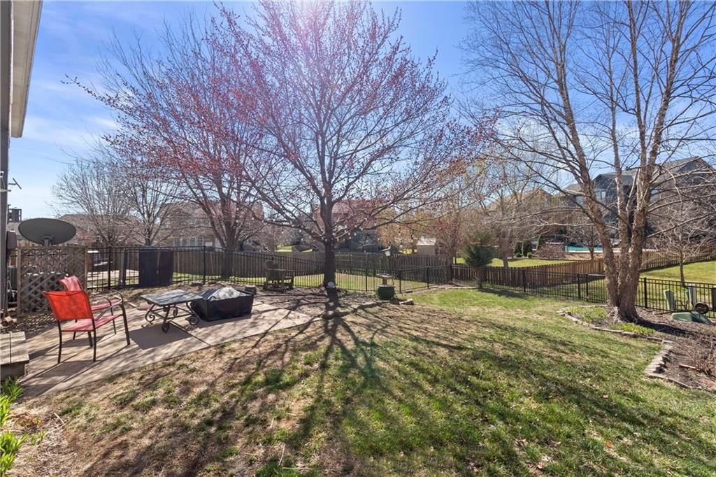 6026 Millbrook Street — photo 32