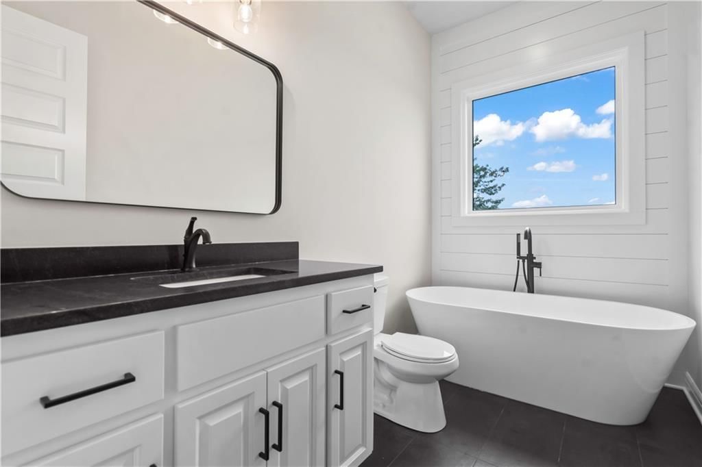 2620 NE Woodland Oak Drive — photo 33