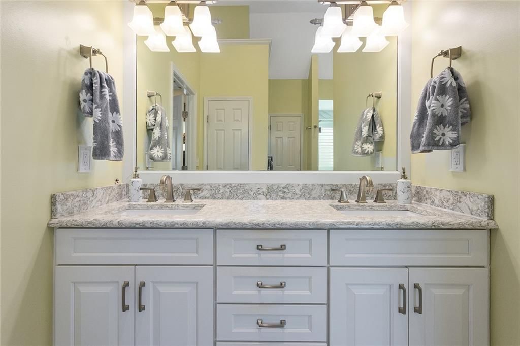 6308 NW 78th Street — photo 31