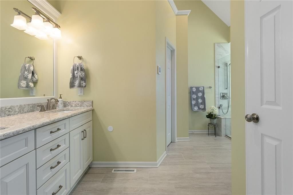 6308 NW 78th Street — photo 32