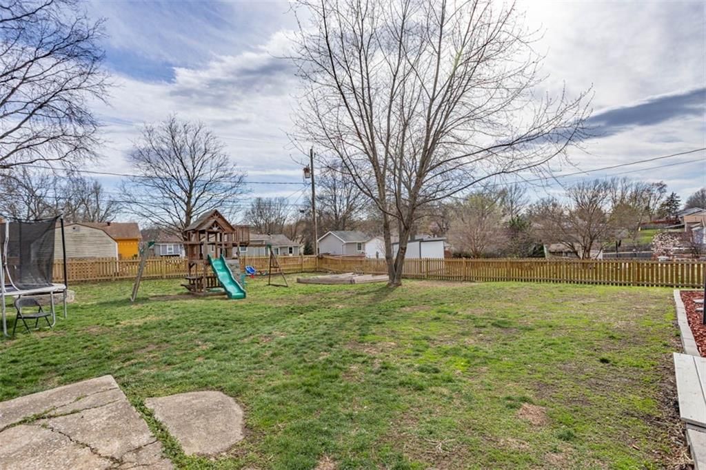 5407 Locust Avenue — photo 43