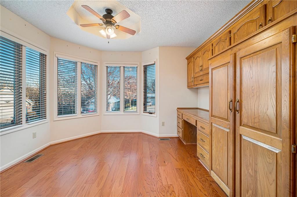 7425 N Prospect Avenue — photo 9