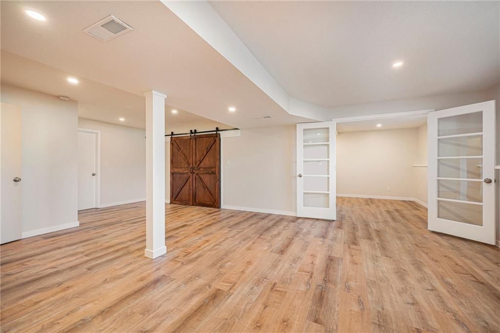 7425 N Prospect Avenue — photo 17