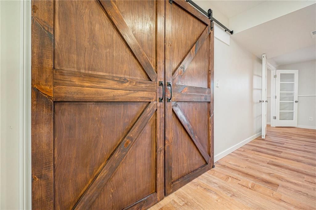 7425 N Prospect Avenue — photo 21