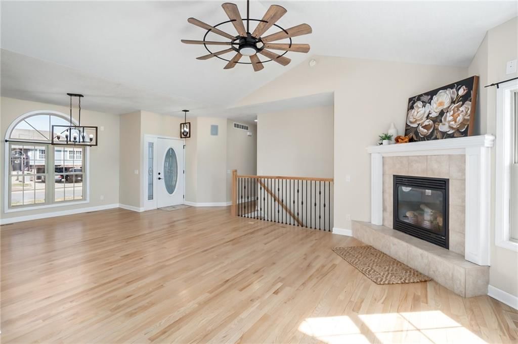 2250 Valley View Drive — photo 7