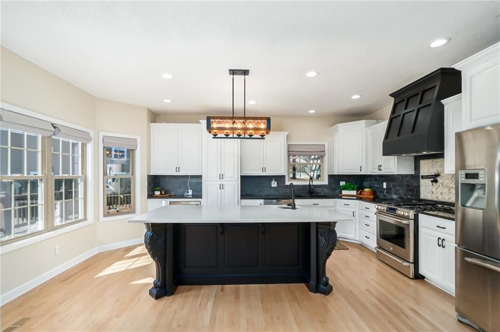 2250 Valley View Drive — photo 14