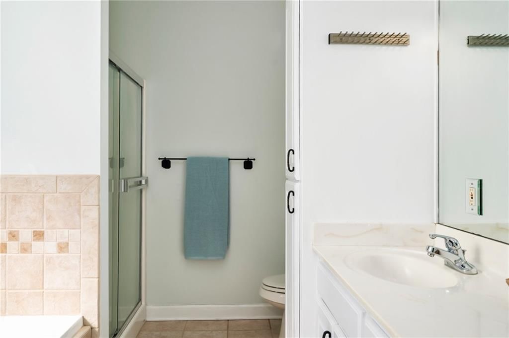 2250 Valley View Drive — photo 29
