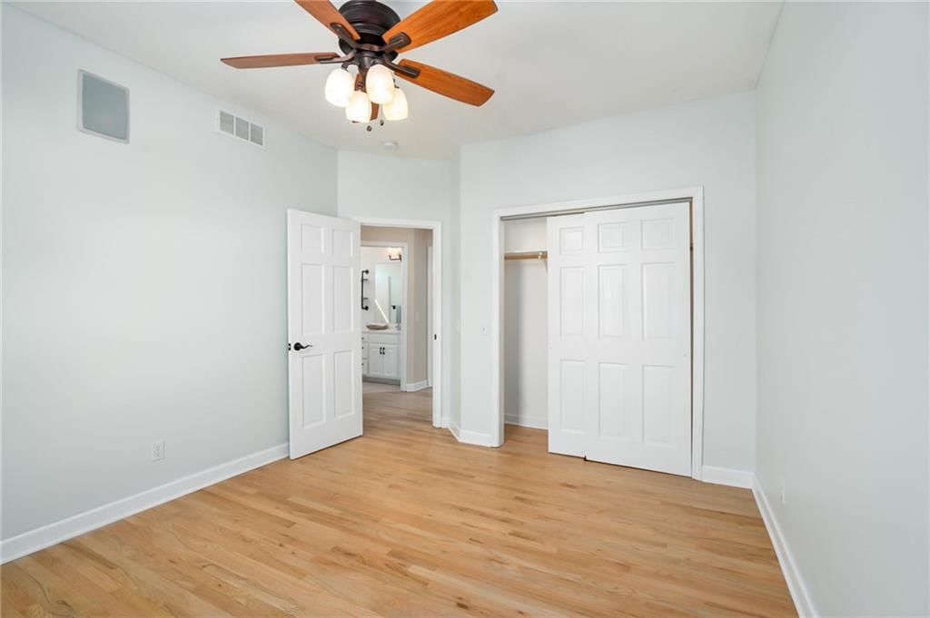 2250 Valley View Drive — photo 33