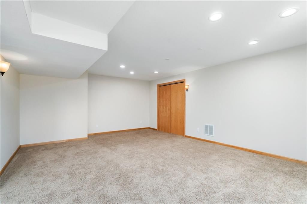 2250 Valley View Drive — photo 41