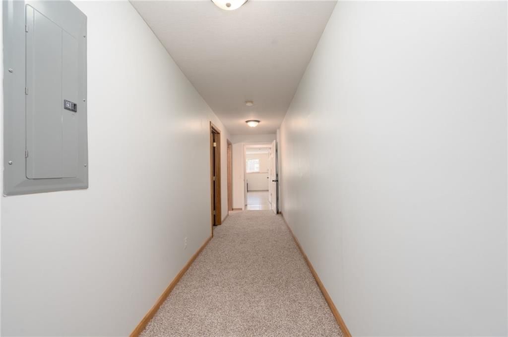2250 Valley View Drive — photo 44