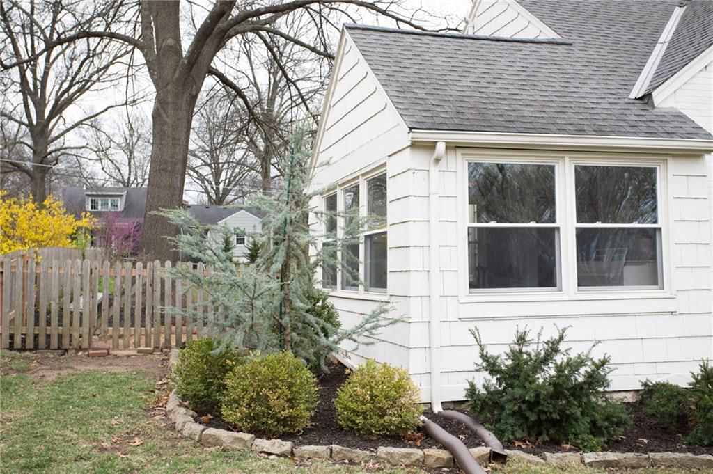 5805 W 61st Street — photo 7
