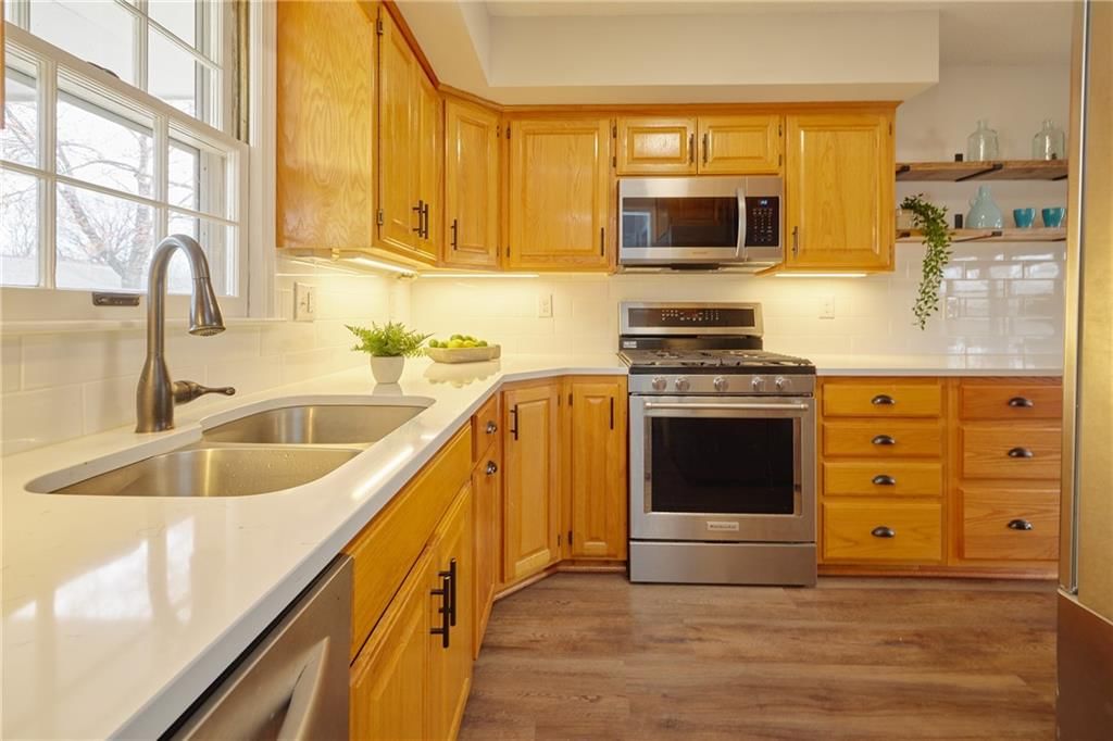 1210 SE Brookwood Street — photo 11